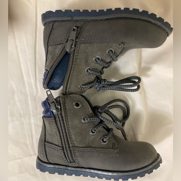 Toddler NAUTICA Booties Size 6T Grey EUC - Picture 5 of 7